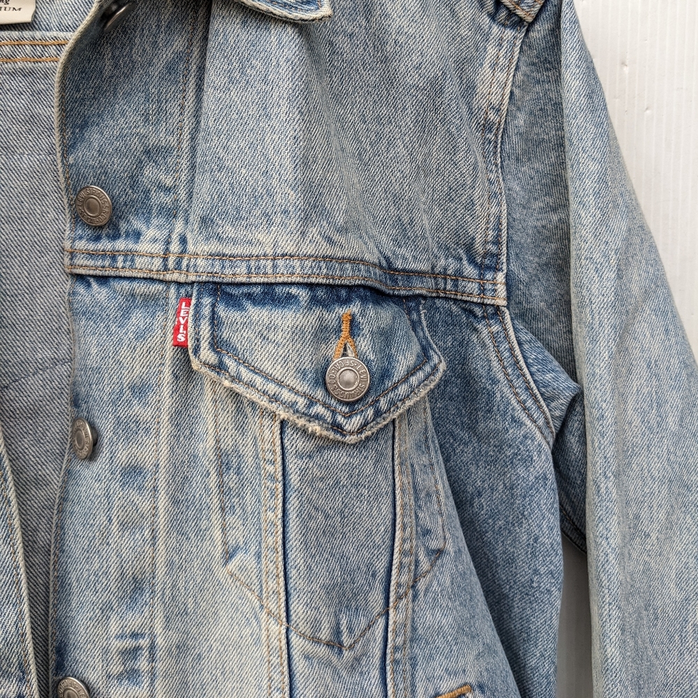 LEVI’S Ex Boyfriend Denim Logo Trucker Jacket - Picture 9 of 12